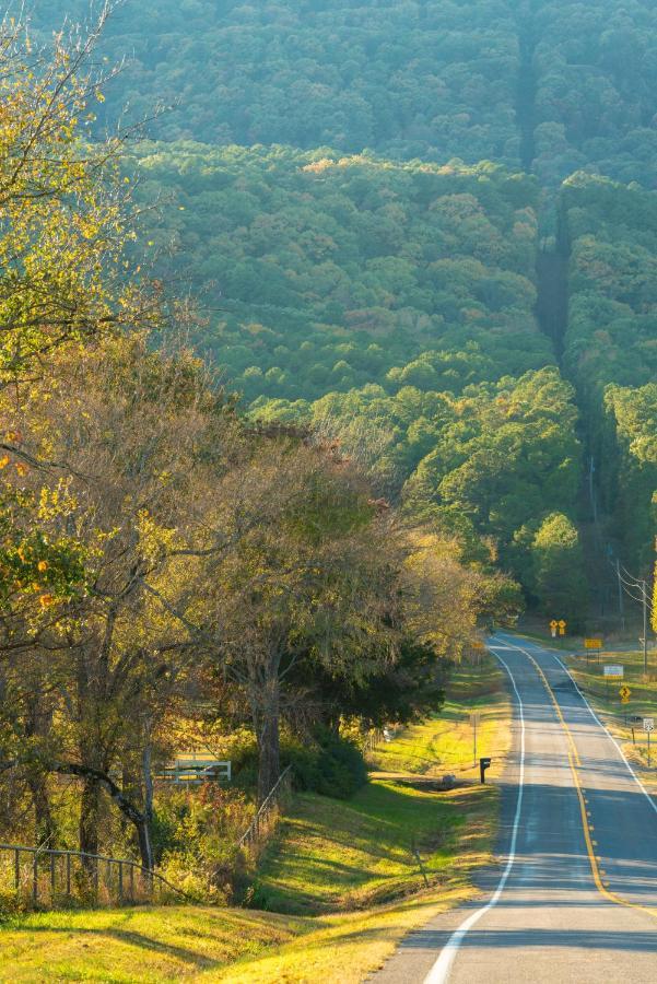 Вилла Nebo'S Foot, Hiking And Biking Escape With Game Shed Dardanelle Экстерьер фото
