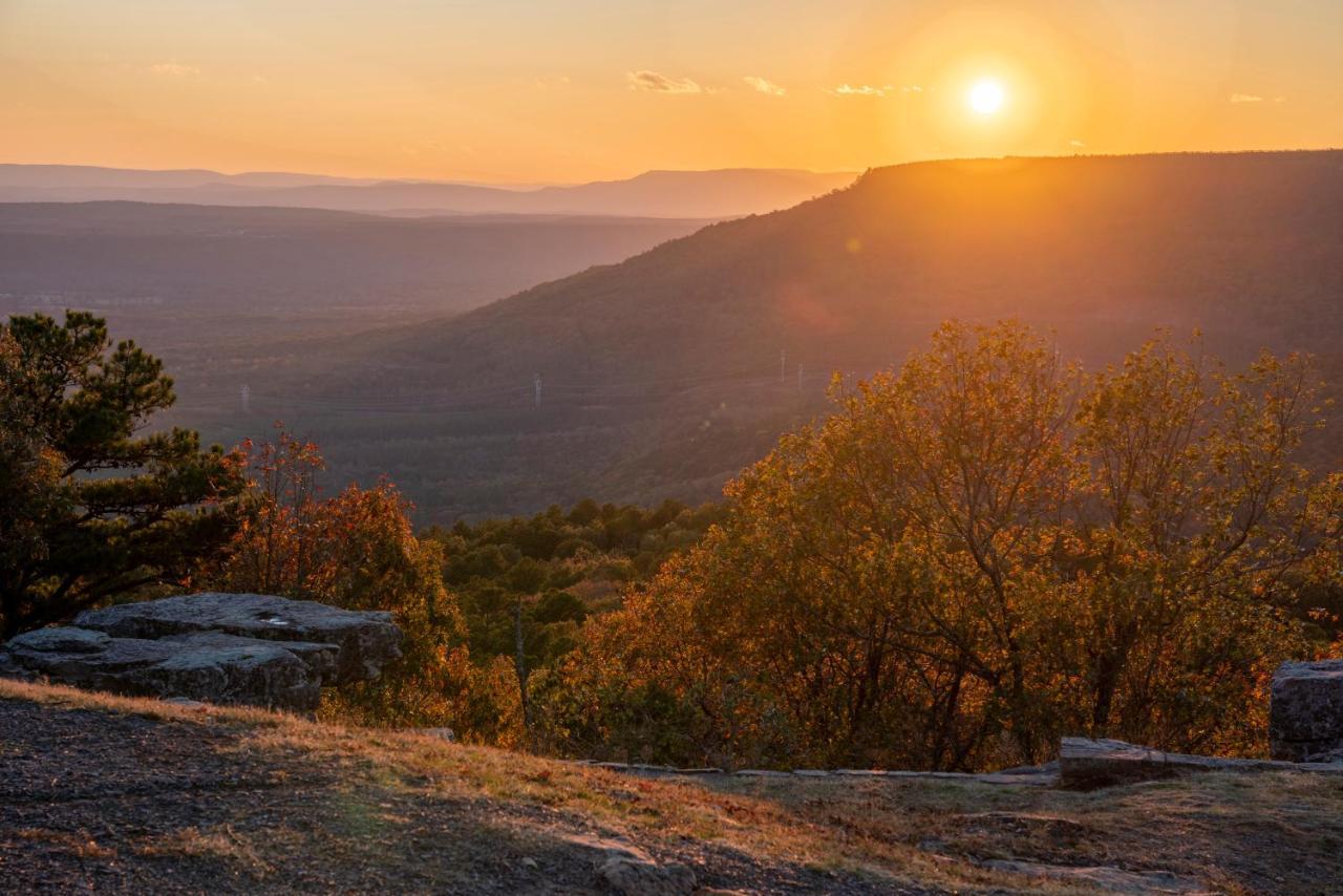 Вилла Nebo'S Foot, Hiking And Biking Escape With Game Shed Dardanelle Экстерьер фото